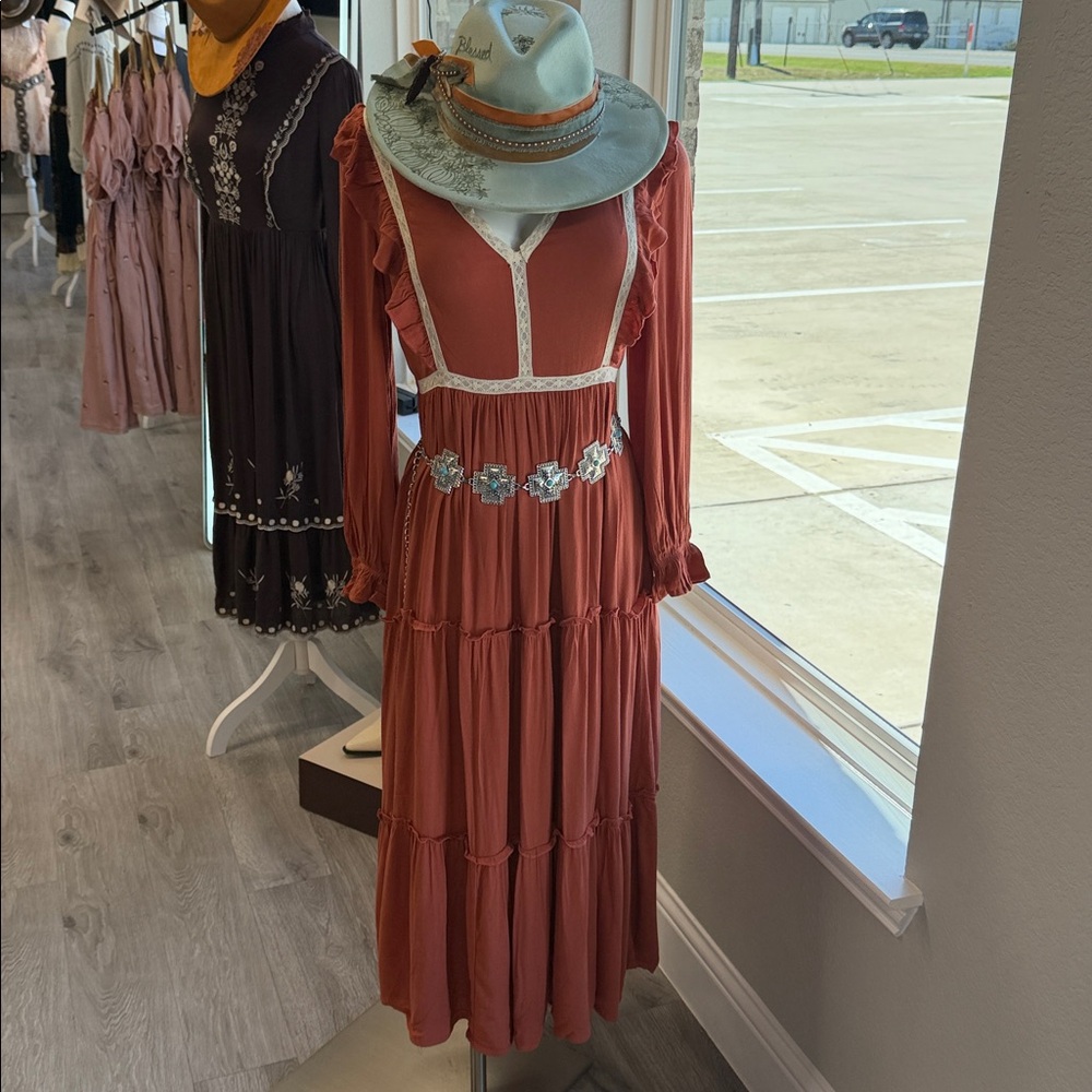 Lace Inset Ruffle Dress - Picture 4 of 6